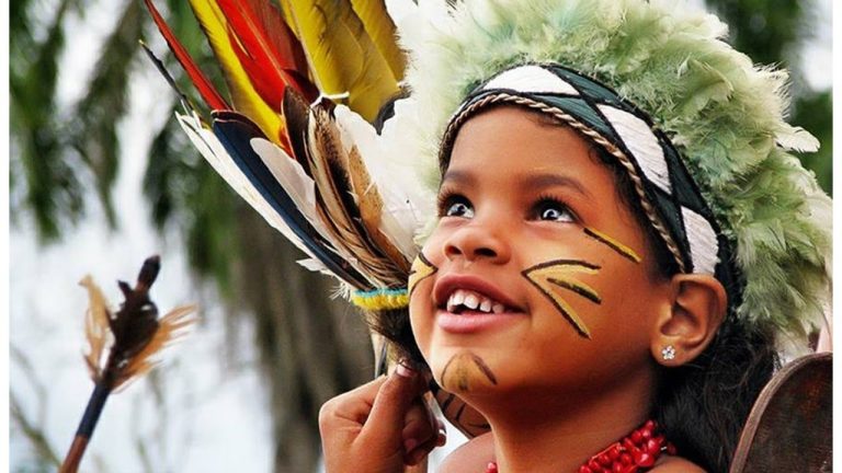 Descubriendo la verdadera diferencia entre indios e indígenas: un viaje a través de la cultura ancestral